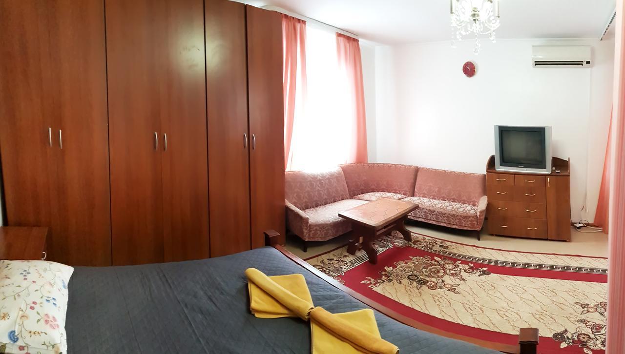 فندق Perlyna Podillyа ساتانوف المظهر الخارجي الصورة
